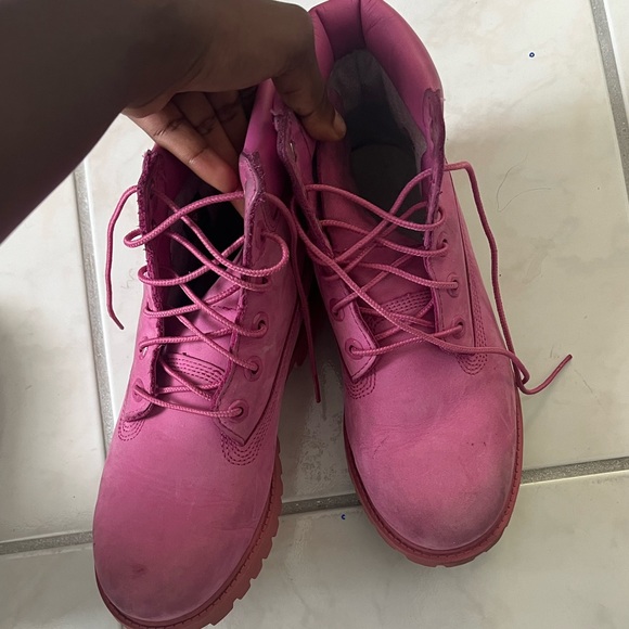 Pink Timberlands - Picture 3 of 5